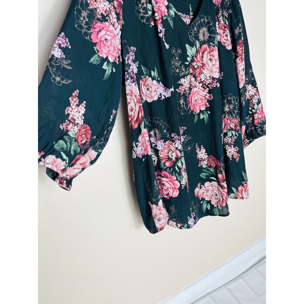Torrid black floral blouse top plus size 0X - Picture 5 of 8